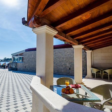 Apartments Kanjuo By The Sea 米利尼 外观 照片