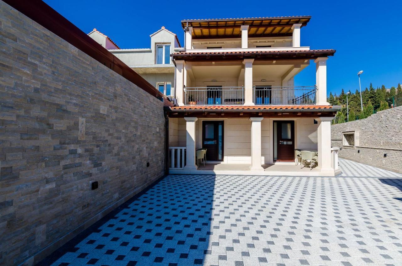 Apartments Kanjuo By The Sea 米利尼 外观 照片