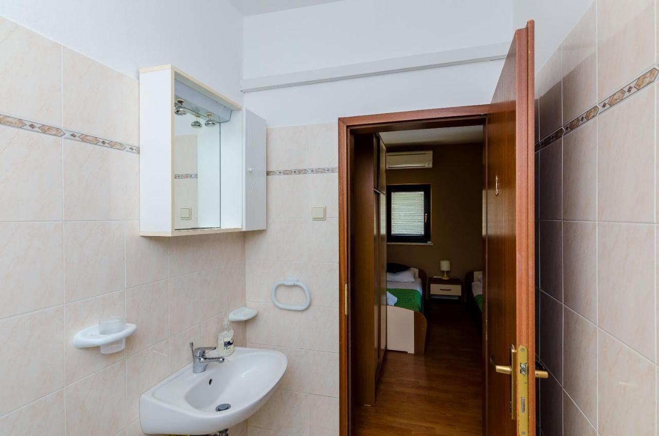 Apartments Kanjuo By The Sea 米利尼 外观 照片